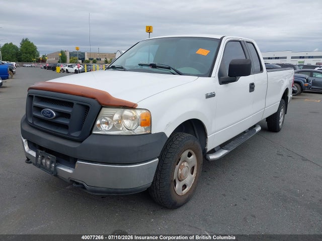 40077266 :رقم المزاد ، 1FTVX14565NA40526 vin ، 2005 Ford F150 مزاد بيع