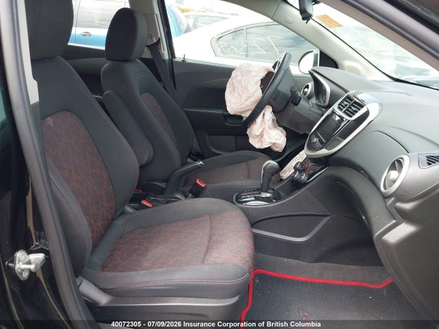 40072305 :رقم المزاد ، 1G1JD6SB0J4126436 vin ، 2018 Chevrolet Sonic Lt مزاد بيع