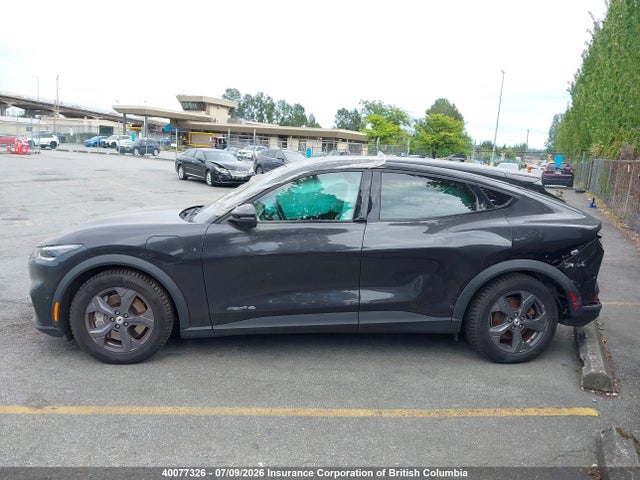 3FMTK1SS1NMA18499 Ford Mustang Mach-e Select