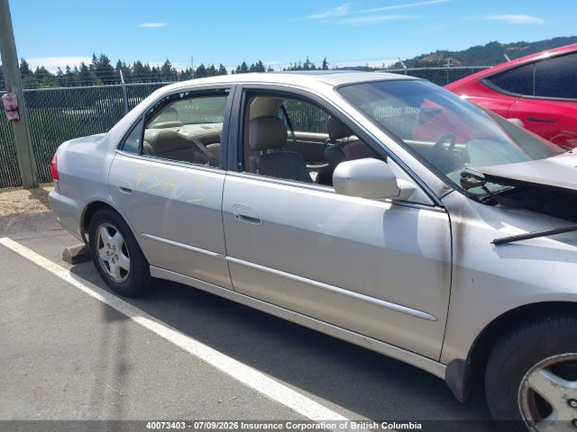 1999 Honda Accord Ex მანქანა იყიდება აუქციონზე, vin: 1HGCG1656XA802043, აუქციონის ნომერი: 40073403