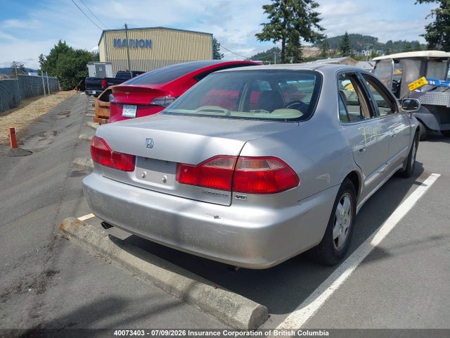 1999 Honda Accord Ex მანქანა იყიდება აუქციონზე, vin: 1HGCG1656XA802043, აუქციონის ნომერი: 40073403