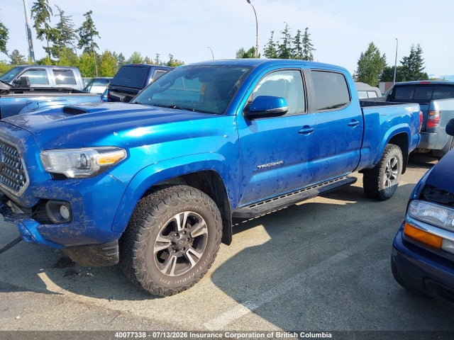 2018 Toyota Tacoma Dbl Cab/sr5/trd Sport/or მანქანა იყიდება აუქციონზე, vin: 5TFDZ5BN9JX038039, აუქციონის ნომერი: 40077338