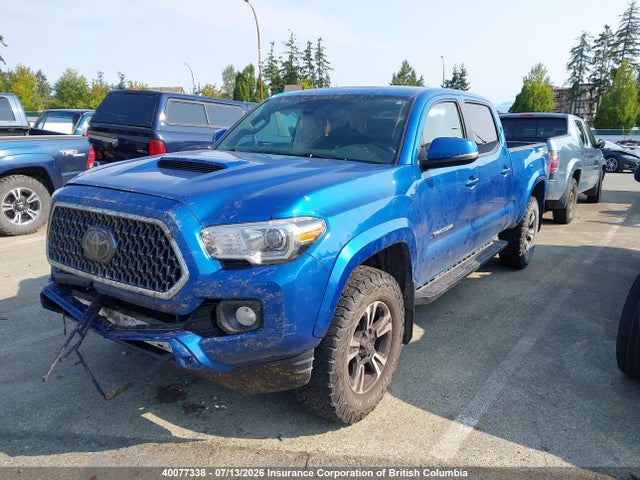 2018 Toyota Tacoma Dbl Cab/sr5/trd Sport/or მანქანა იყიდება აუქციონზე, vin: 5TFDZ5BN9JX038039, აუქციონის ნომერი: 40077338