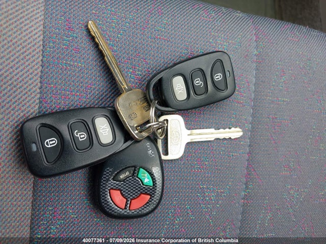 2000 Toyota Corolla Ce/le მანქანა იყიდება აუქციონზე, vin: 2T1BR12E1YC810042, აუქციონის ნომერი: 40077361