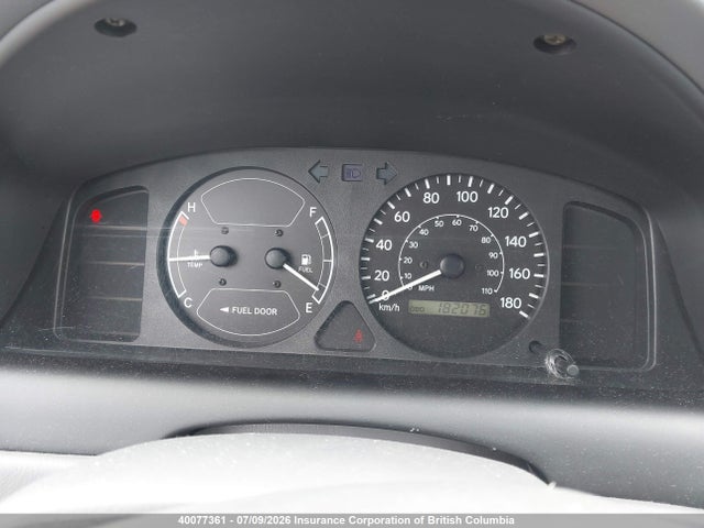 2000 Toyota Corolla Ce/le მანქანა იყიდება აუქციონზე, vin: 2T1BR12E1YC810042, აუქციონის ნომერი: 40077361