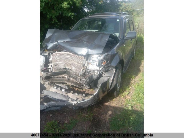 40077454 :رقم المزاد ، 1FMCU94168KC61735 vin ، 2008 Ford Escape Limited مزاد بيع