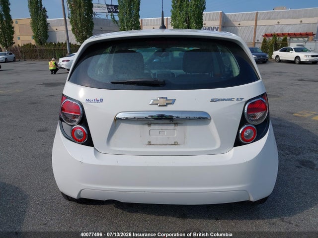 Chevrolet Sonic 2014 1G1JC6EH1E4124378 Image 17