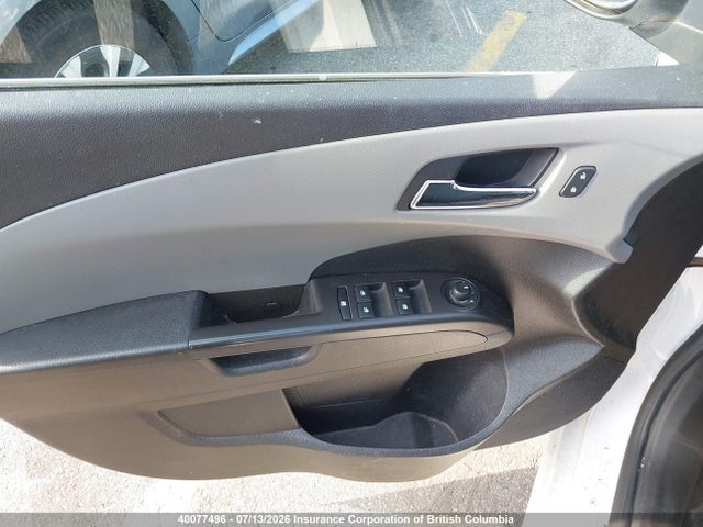 Chevrolet Sonic 2014 1G1JC6EH1E4124378 Image 21