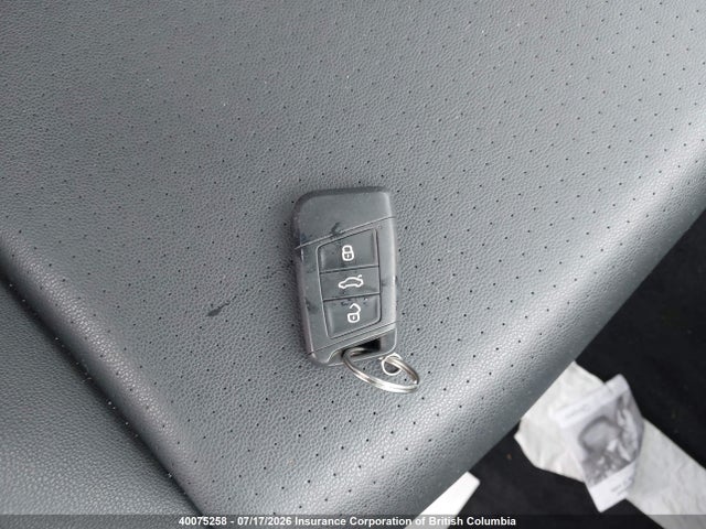 2019 Volkswagen Jetta Sel მანქანა იყიდება აუქციონზე, vin: 3VWE57BU1KM124727, აუქციონის ნომერი: 40075258