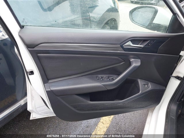 2019 Volkswagen Jetta Sel მანქანა იყიდება აუქციონზე, vin: 3VWE57BU1KM124727, აუქციონის ნომერი: 40075258