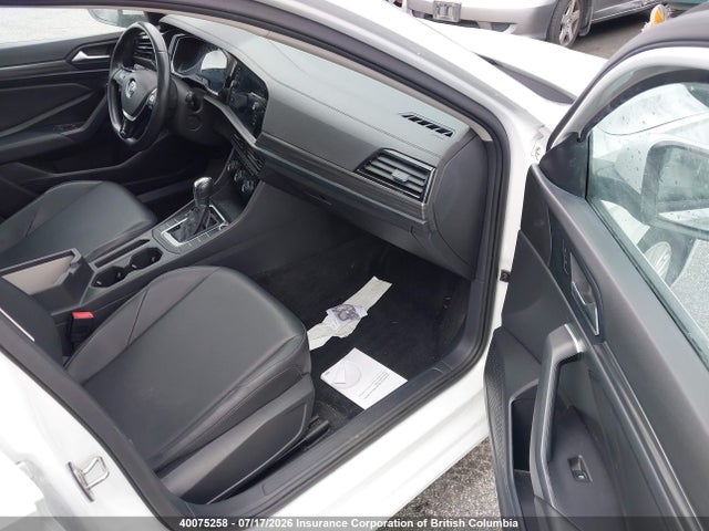 2019 Volkswagen Jetta Sel მანქანა იყიდება აუქციონზე, vin: 3VWE57BU1KM124727, აუქციონის ნომერი: 40075258
