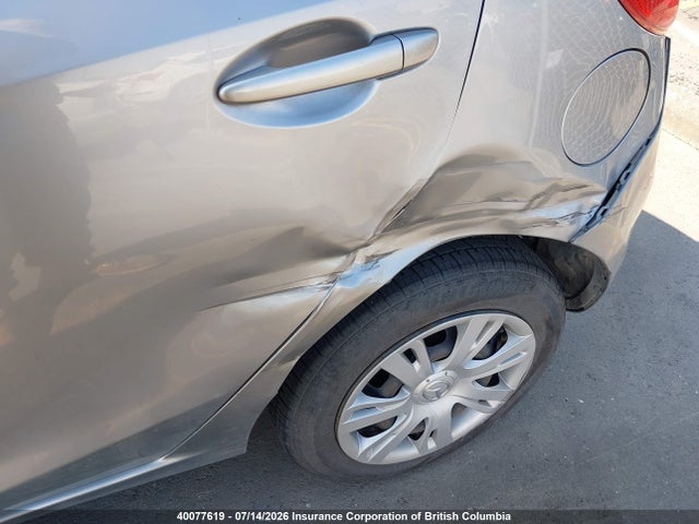 40077619 :رقم المزاد ، JM1DE1KY6D0162636 vin ، 2013 Mazda Mazda2 Gx مزاد بيع