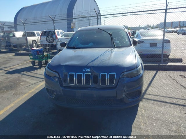 1C4PJLAB8MD183854 Jeep Cherokee Sport