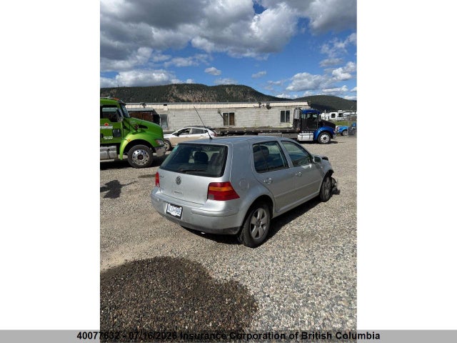 40077632 :رقم المزاد ، 9BWEL41J374009814 vin ، 2007 Volkswagen Golf مزاد بيع