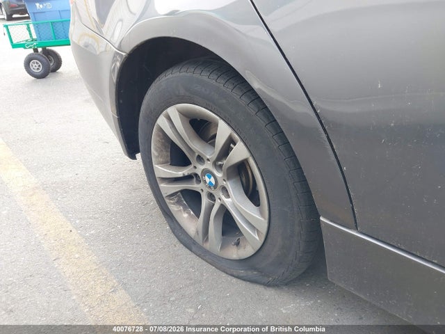 Продажа на аукционе авто 2008 Bmw 328xi, vin: WBAVC735X8KX90594, номер лота: 40076728