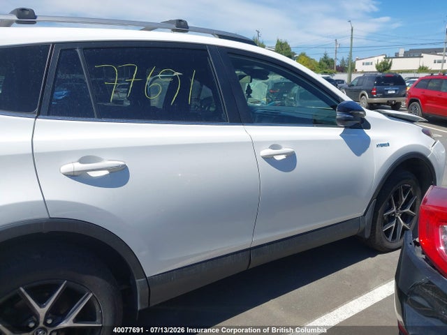 Toyota RAV4 2018 JTMJJREV6JD217198 Image 13
