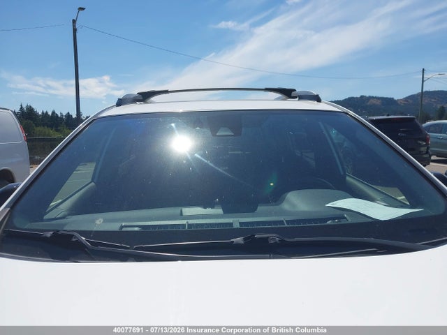 Toyota RAV4 2018 JTMJJREV6JD217198 Image 17