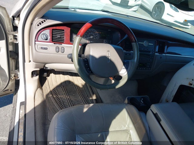 Продаж на аукціоні авто 2005 Lincoln Town Car Signature Limited, vin: 1LNHM82W45Y668153, номер лоту: 40077693