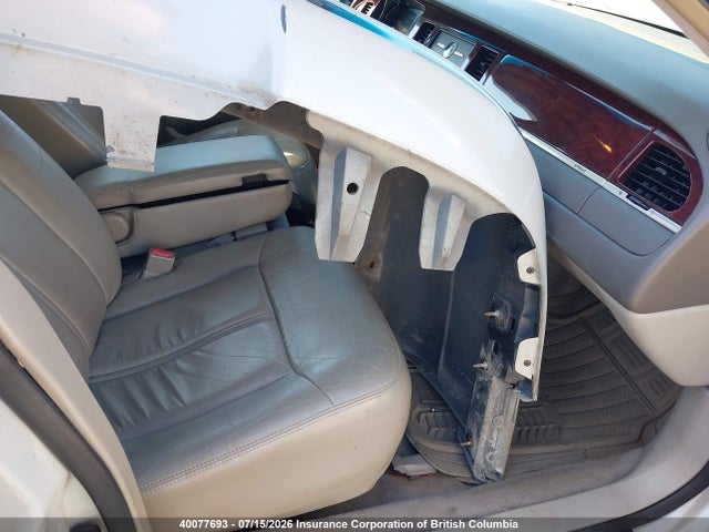 Продаж на аукціоні авто 2005 Lincoln Town Car Signature Limited, vin: 1LNHM82W45Y668153, номер лоту: 40077693