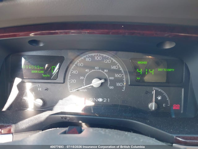 Продаж на аукціоні авто 2005 Lincoln Town Car Signature Limited, vin: 1LNHM82W45Y668153, номер лоту: 40077693