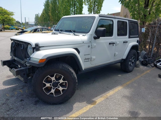 1C4HJXEG8JW101686 Jeep Wrangler Unlimited Sahara