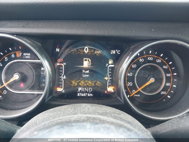 1C4HJXEG8JW101686 Jeep Wrangler Unlimited Sahara