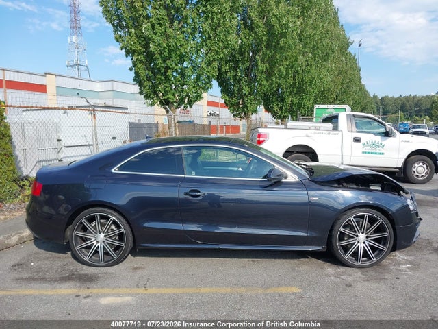 2013 Audi A5 მანქანა იყიდება აუქციონზე, vin: WAUMFBFR2DA018370, აუქციონის ნომერი: 40077719