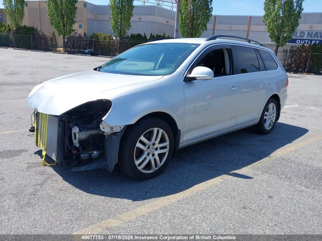 40077753 :رقم المزاد ، 3VWPL7AJ2BM680390 vin ، 2011 Volkswagen Golf مزاد بيع
