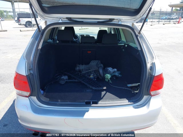 40077753 :رقم المزاد ، 3VWPL7AJ2BM680390 vin ، 2011 Volkswagen Golf مزاد بيع