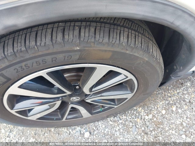 2018 Nissan Rogue S/sl/sv მანქანა იყიდება აუქციონზე, vin: JN8AT2MV7JW319377, აუქციონის ნომერი: 40076583