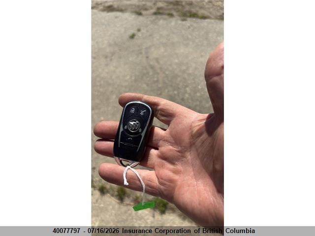 LRBFX2SA6KD022019 Buick Envision Essence