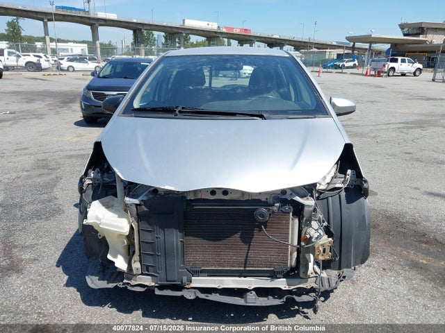 VNKKTUD3XFA034727 Toyota Yaris