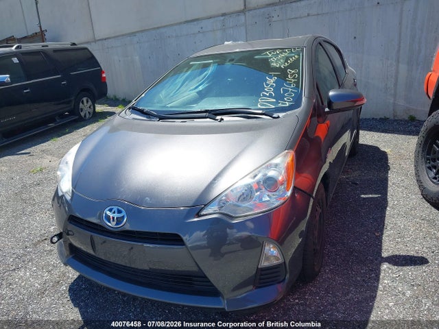 2012 Toyota Prius C მანქანა იყიდება აუქციონზე, vin: JTDKDTB39C1027850, აუქციონის ნომერი: 40076458