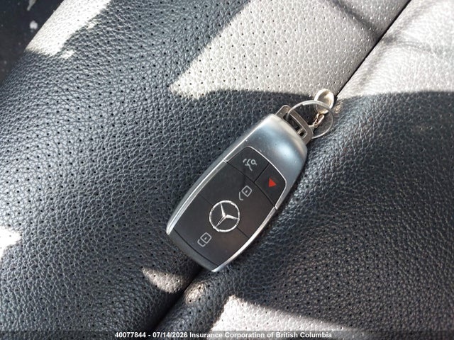2019 Mercedes-benz C 300 4matic მანქანა იყიდება აუქციონზე, vin: 55SWF8EB3KU320126, აუქციონის ნომერი: 40077844