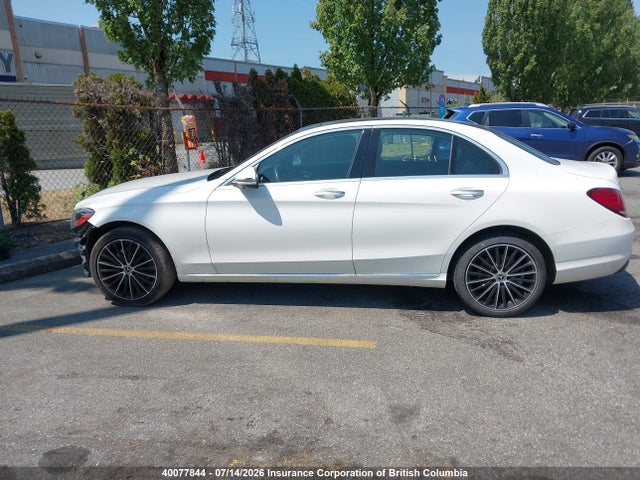 2019 Mercedes-benz C 300 4matic მანქანა იყიდება აუქციონზე, vin: 55SWF8EB3KU320126, აუქციონის ნომერი: 40077844