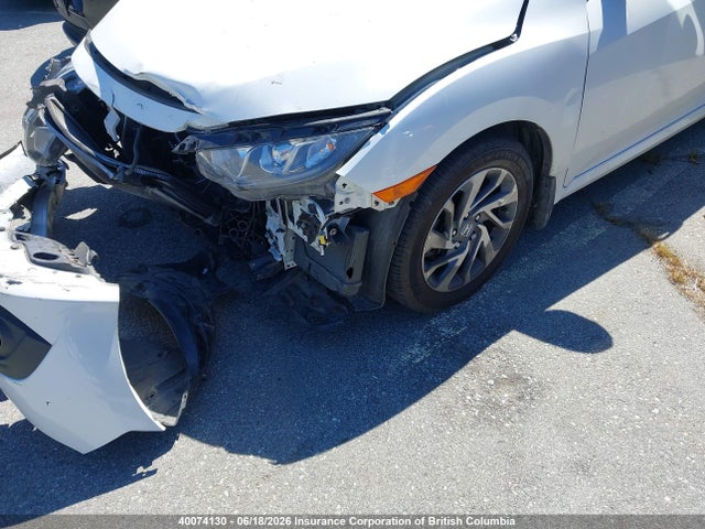 Honda CIVIC EX 2018 2HGFC2F89JH010583 Image 2
