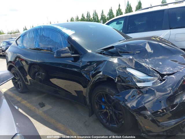 7SAYGDEE1NF367317 Tesla Model Y