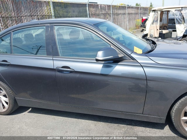 40077890 :رقم المزاد ، WBA3C3C50DF146783 vin ، 2013 Bmw 320i مزاد بيع