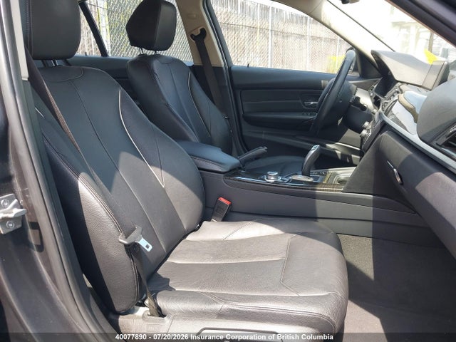 40077890 :رقم المزاد ، WBA3C3C50DF146783 vin ، 2013 Bmw 320i مزاد بيع