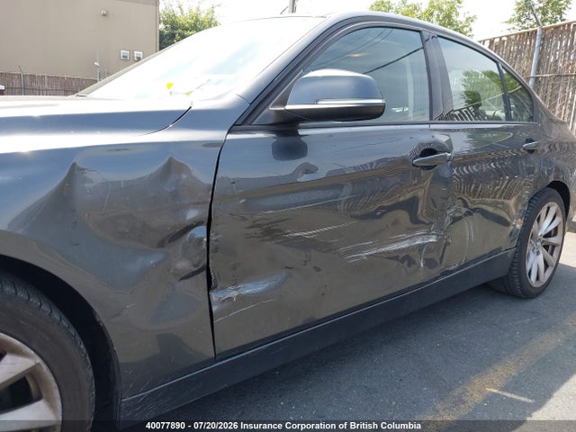 40077890 :رقم المزاد ، WBA3C3C50DF146783 vin ، 2013 Bmw 320i مزاد بيع