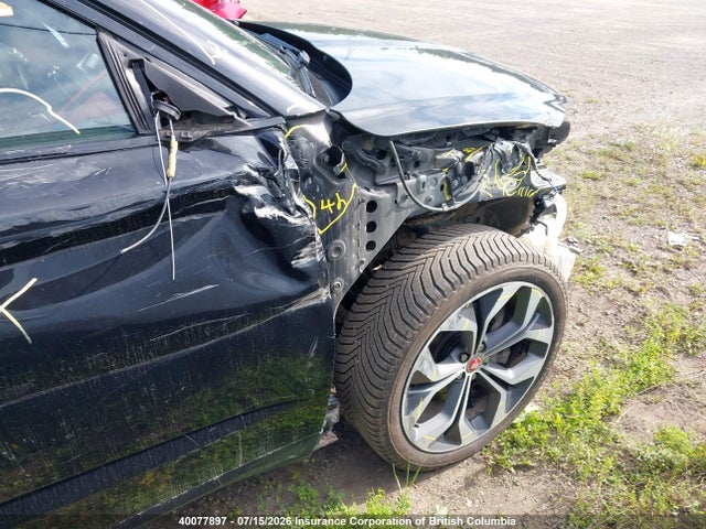 Jaguar E-pace R-dynamic Hse 2019 SADFM2GX2K1Z67319 Image 18