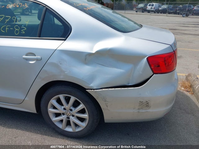 2011 Volkswagen Jetta მანქანა იყიდება აუქციონზე, vin: 3VW1K7AJ5BM384529, აუქციონის ნომერი: 40077904