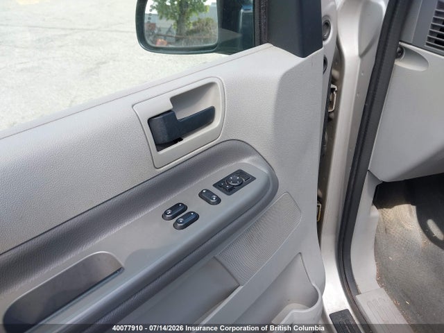 2004 Ford Freestar Ses მანქანა იყიდება აუქციონზე, vin: 2FMZA57274BB25876, აუქციონის ნომერი: 40077910