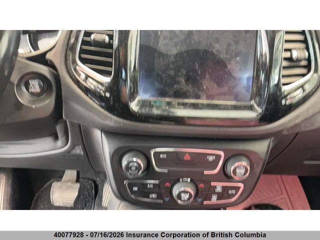 3C4NJDCB1JT107392 Jeep Compass Limited
