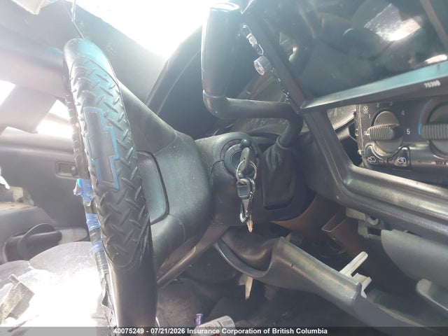 2001 Chevrolet Silverado K1500 მანქანა იყიდება აუქციონზე, vin: 2GCEK19V811197350, აუქციონის ნომერი: 40075249