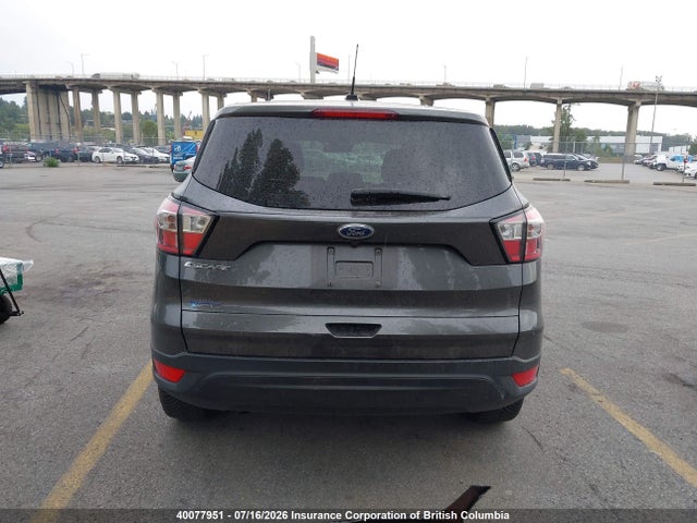 40077951 :رقم المزاد ، 1FMCU0F76JUB00714 vin ، 2018 Ford Escape S مزاد بيع