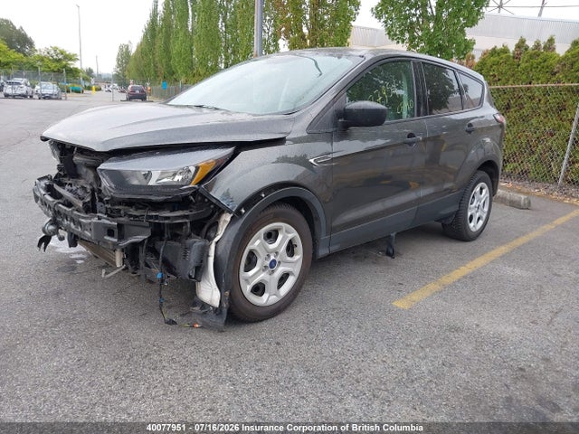 40077951 :رقم المزاد ، 1FMCU0F76JUB00714 vin ، 2018 Ford Escape S مزاد بيع