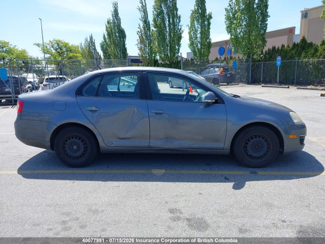 40077991 :رقم المزاد ، 3VWSF81K17M154310 vin ، 2007 Volkswagen Jetta مزاد بيع