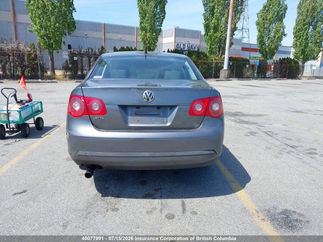 40077991 :رقم المزاد ، 3VWSF81K17M154310 vin ، 2007 Volkswagen Jetta مزاد بيع