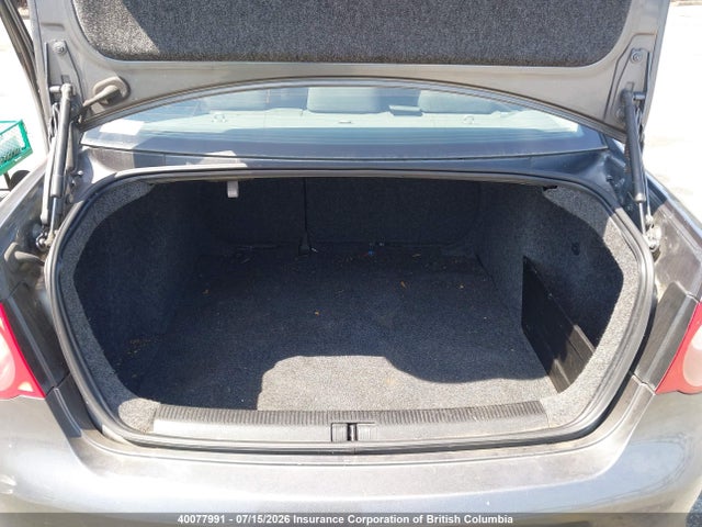 40077991 :رقم المزاد ، 3VWSF81K17M154310 vin ، 2007 Volkswagen Jetta مزاد بيع